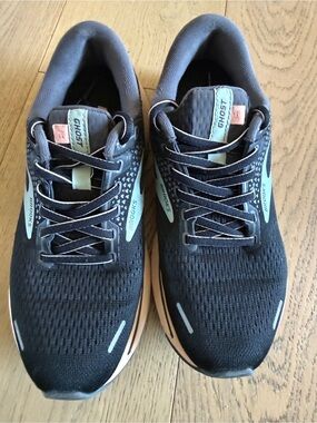 Brooks Ghost Running Shoes sz 7,5